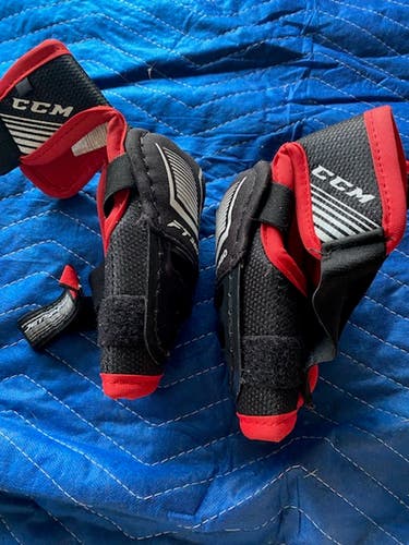 Used Junior Medium CCM JetSpeed FT350 Elbow Pads