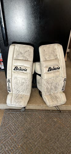 Used  Brian's Alite Air Pac Goalie Leg Pads