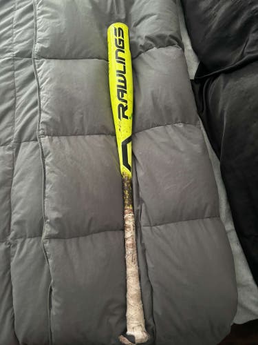 32/29 RARE 2017 Rawlings GLOWSTICK Quatro