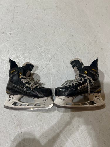 Used Senior Bauer Regular Width   9.5 Supreme 160 Hockey Skates