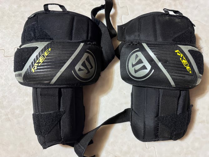 Warrior Goalie Knee Guards - RX3E+ - Used
