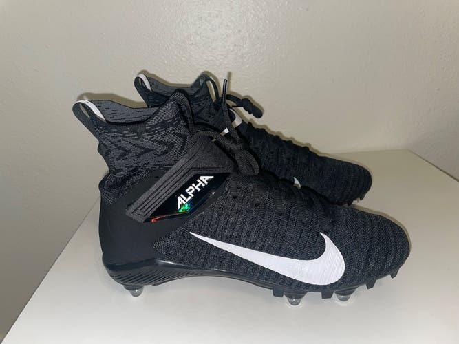 Nike Alpha Menace Elite 2 Flyknit Football Cleats Black CI1530-001 Men's Size 10