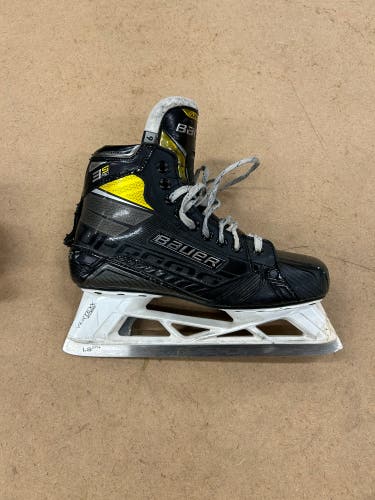 Used Senior Bauer Regular Width  9 Supreme 3S pro Hockey Goalie Skates