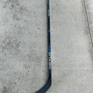 New Senior Bauer Right Handed 95 Flex P92 Pro Stock Green Nexus 1N Hockey Stick