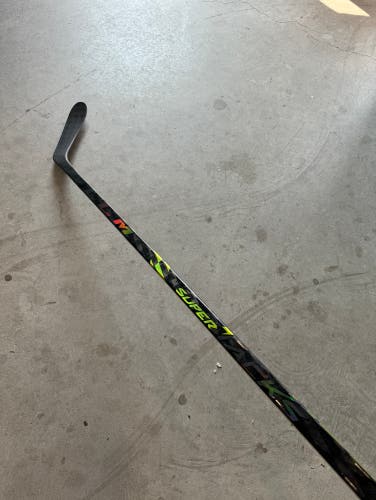 Used Senior CCM Right Handed P28 Pro Stock Super Tacks Hockey Stick