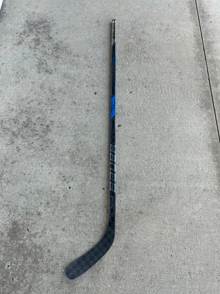 New Senior Bauer Right Handed 102 Flex P106 Pro Stock Nexus 1N Hockey Stick