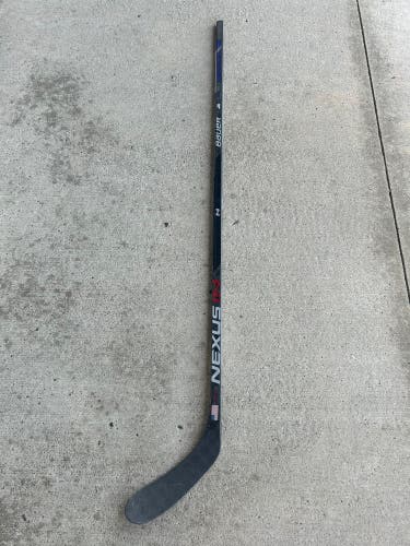 New TEAM USA Senior Bauer Right Handed 95 Flex P28 Pro Stock Nexus 1N Hockey Stick