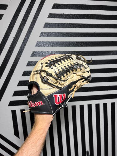 Wilson a2000 d33 11.75 baseball glove