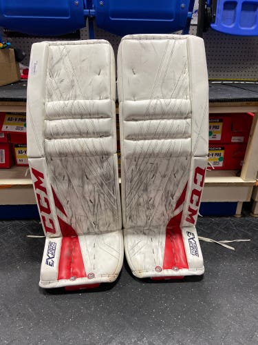 Used CCM Extreme Flex 4 33+2 Goalie Pads