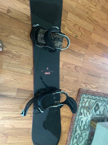 Ride Maxhete Snowboard 145 with Union Bindings