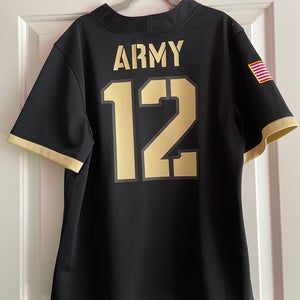 Used youth medium Army West Point jersey. Shipping discount
