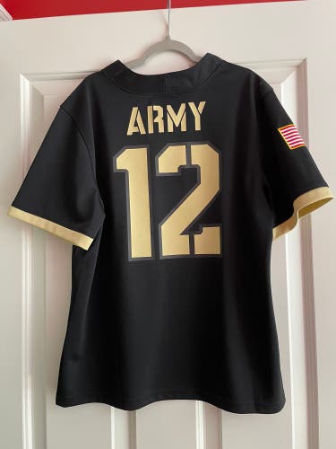 Used youth medium Army West Point jersey. Shipping discount