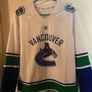 Canucks Fanatics Replica Blank jersey Kids Youth L/XL White