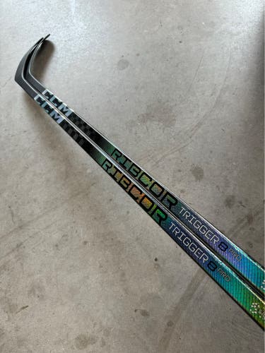 2 PACK NHL John Tavares New Senior CCM Left Hand P29 Pro Stock RibCor Trigger 8 Pro Hockey Stick