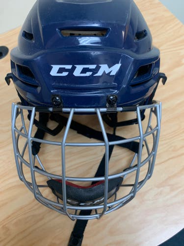CCM RES 110 Hockey Helmet