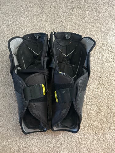 Used Senior Bauer 15" Pro Stock Supreme 3S Pro Shin Pads