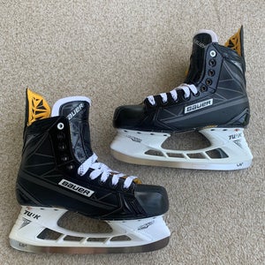 New Senior Bauer Supreme Comp Hockey Skates Regular Width 8.5