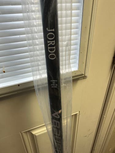 New Senior Bauer Right Handed P28 Pro Stock Nexus Sync Hockey Stick