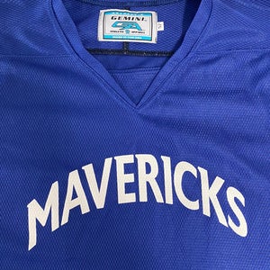 Mavericks size 52 blue practice jersey