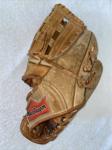 MacGregor Joe Morgan Righthand Throw Baseball Glove G11T Autograph Model