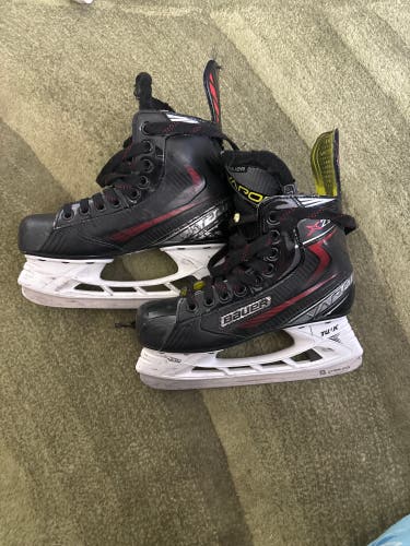 Bauer x 2.6 skates