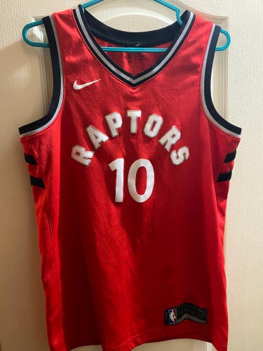 Raptors DeRozan #10 Nike Swingman Jersey Small (40)