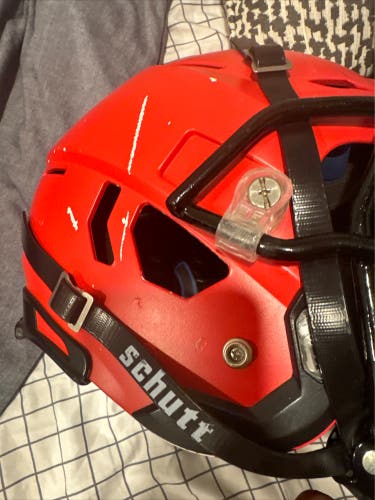 Used Extra Large Schutt F7 Helmet