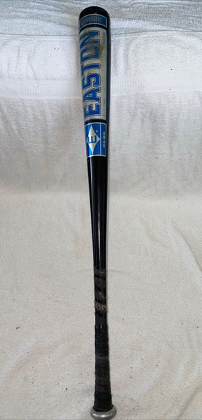Easton Black Magic CU31 BX11 32/28 oz. 2-3/4" Max Barrel Bat