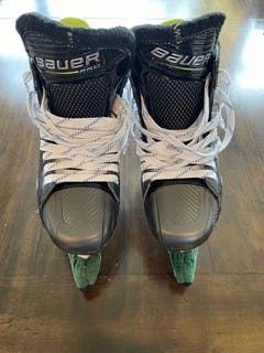 New Intermediate Bauer Pro Hockey Goalie Skates Extra Wide Width Pro Stock 6.5