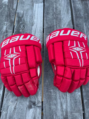 Bauer Nexus 400 gloves jr 12 inch