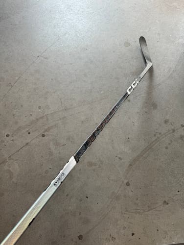 NHL Gently Used Senior CCM Left Hand P28M Flex 85 Pro Stock Jetspeed FT6 Pro Hockey Stick