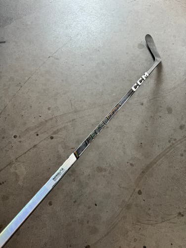 NHL Gently Used Senior CCM Left Hand P28 80 Flex Pro Stock Jetspeed FT6 Pro Hockey Stick