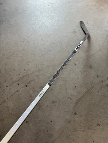 NHL Gently Used Senior CCM Left Hand Flex 85 P28 Pro Stock Jetspeed FT6 Pro Hockey Stick