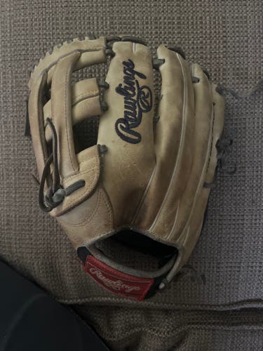 Used  Outfield 12.75" Baseball Glove