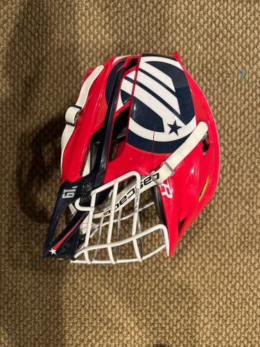 Maverik Showtime Helmet