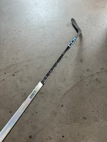 NHL Gently Used Senior CCM Right Handed Flex 75 P28 Pro Stock Jetspeed FT6 Pro Hockey Stick