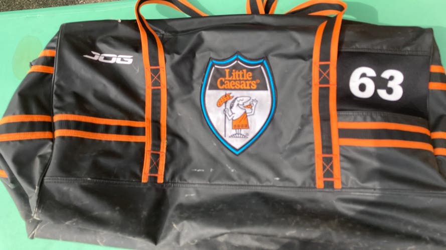 Used Jog Little Caesars bag