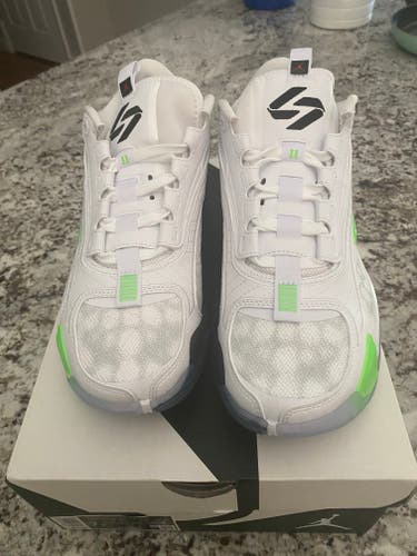 New Size 7.0 (Women's 8.0) Air Jordan Shoes