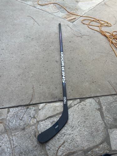 New Junior Sher-Wood Right Handed PP26 T120 Hockey Stick