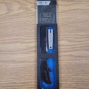 New Bauer Fly-Ti 238 mm Player Runners