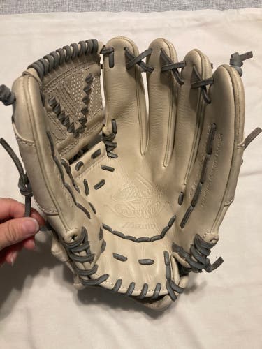 MIZUNO BEIGE 12.5 INCH GLOVE GCE 1250F2D