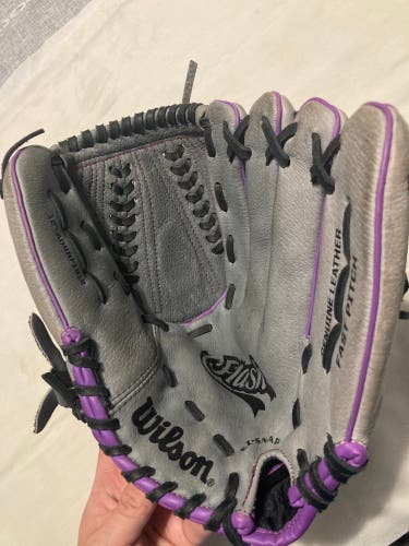 Wilson Flash Series Gray Purple Glove A04RF1912 Fastpitch 12” RHT