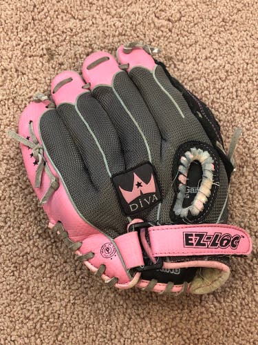 Louisville Diva 11” Black/Pink Softball Glove