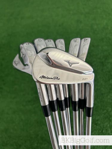 Mizuno Pro 221 Forged Iron Set 4-P / KBS Tour 120 Stiff