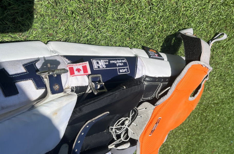ITECH RX9 Goalie Pads 37+1 w/ adj knee blocks DiPietro | SidelineSwap ...