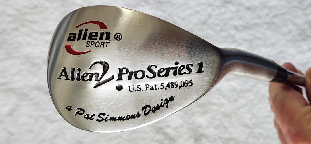 Alien 2 Pro Series 1 a Pat Simmons Design Wedge RH; Steel Shaft