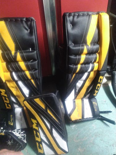 Used 29" CCM Extreme flex 4.9 custom Regular Goalie Full Set