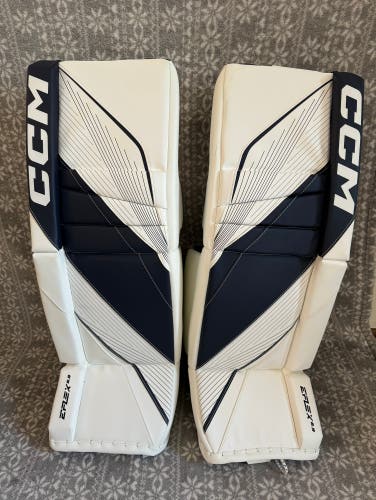 New Intermediate 32”+1” CCM EFLEX 6.9 Goalie Leg Pads Navy/White