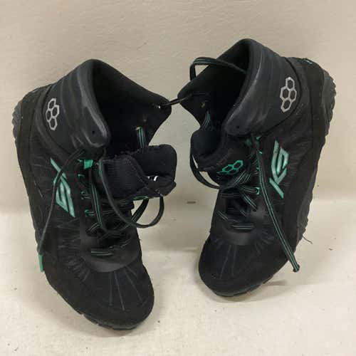 Used Senior 7.5 Wrestling Shoes