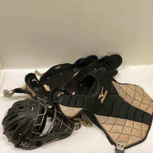 Used Mizuno Samurai Int Catcher's Equipment